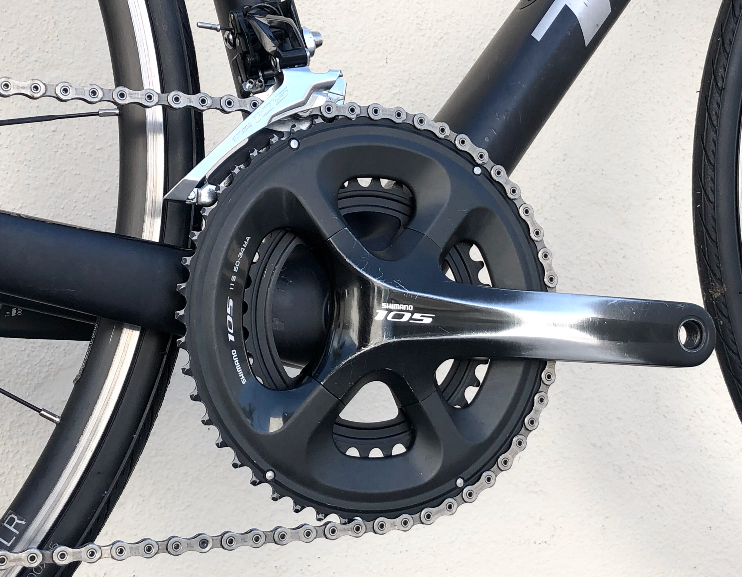 2018 Trek Domane SL 5 Shimano 105 Professional Carbon Road Bike IsoSpeed 54cm