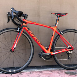 Giant TCR Advanced SL 2 Full Carbon Road Bike with SLR Carbon Wheelset Neon Red