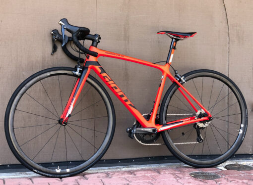 Giant TCR Advanced SL 2 Full Carbon Road Bike with SLR Carbon Wheelset Neon Red