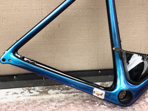 2019 Specialized Roubaix Disc Carbon Frameset 56 cm Chameleon Purple/Blue MINT