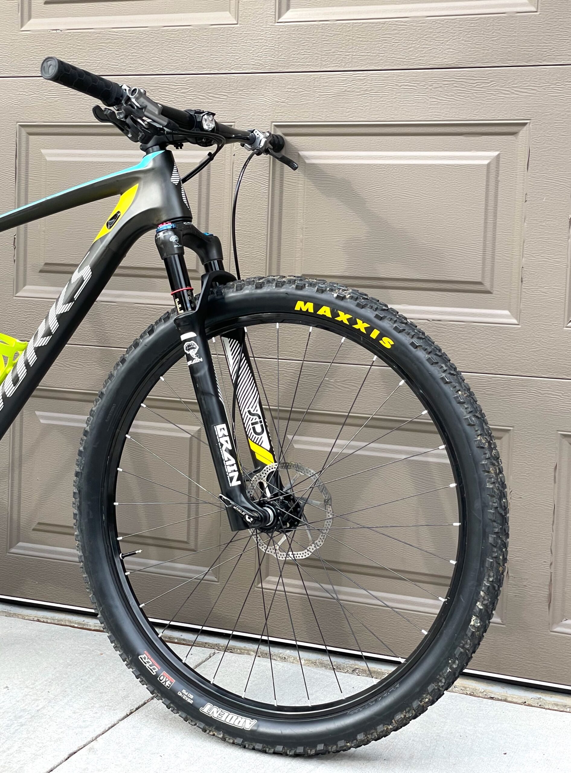 Specialized S-Works Stumpjumper 29 Hardtail Carbon Mountain Bike
